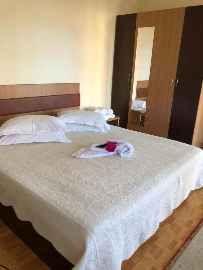 Vila Cristalfrost Hotel Poiana Brasov Luaran gambar